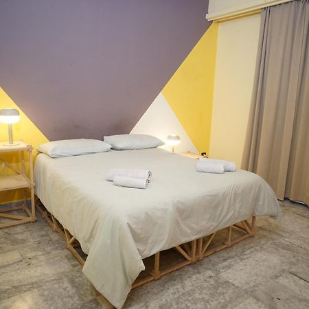 Casa Base Hotel Bari Buitenkant foto
