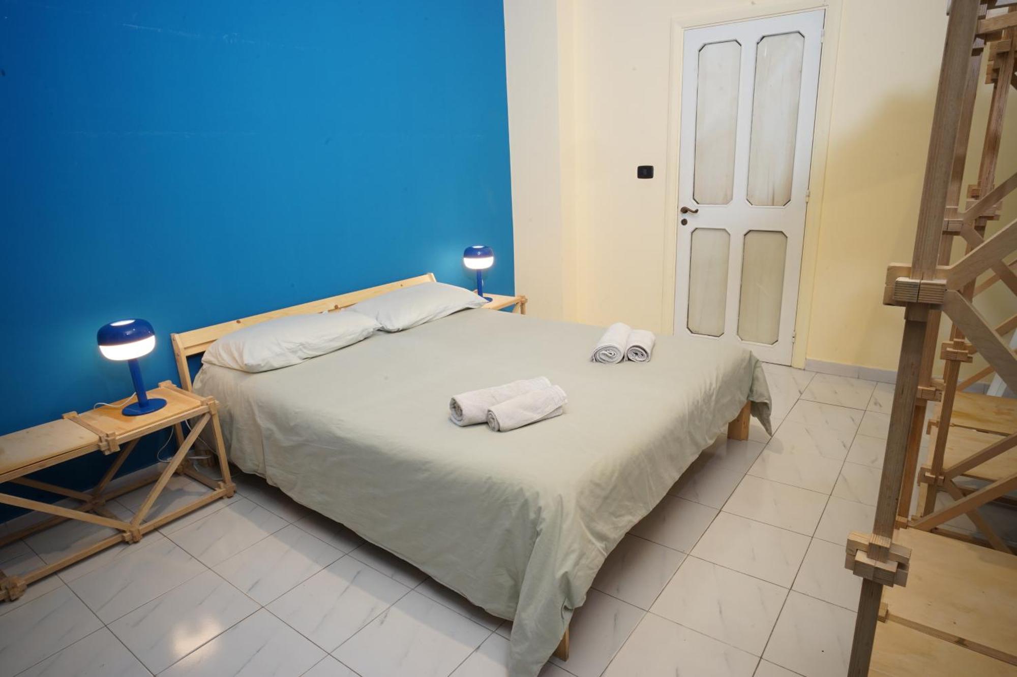 Casa Base Hotel Bari Buitenkant foto
