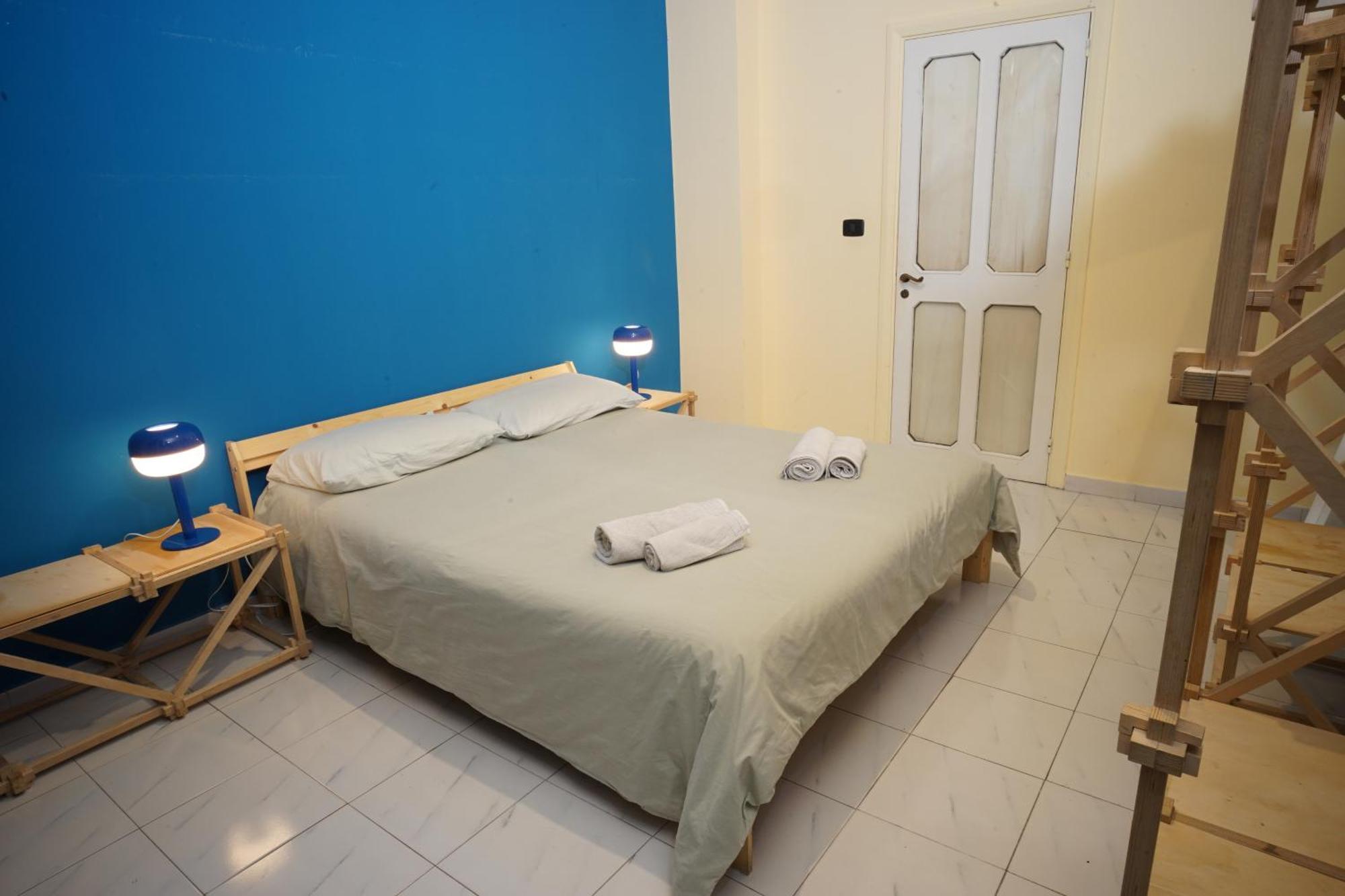 Casa Base Hotel Bari Buitenkant foto