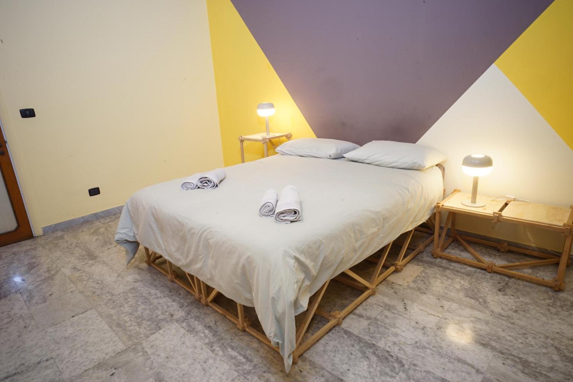 Casa Base Hotel Bari Buitenkant foto